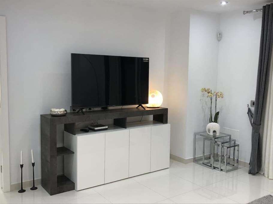 אדחה Apartamento Con Impresionantes Vistas Y Piscina מראה חיצוני תמונה