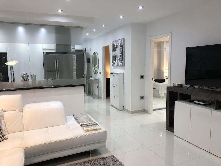 אדחה Apartamento Con Impresionantes Vistas Y Piscina מראה חיצוני תמונה